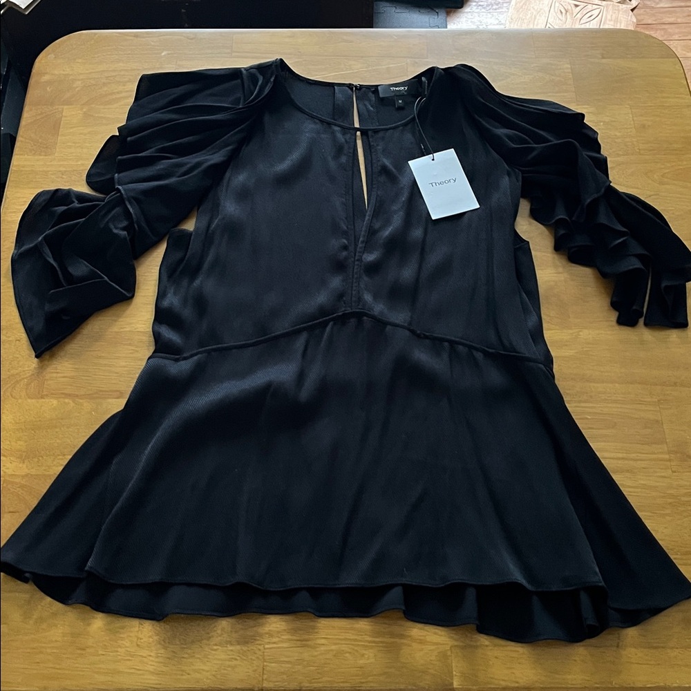 Theory M Desiraya B Black Top Cold Shoulder Ruffles